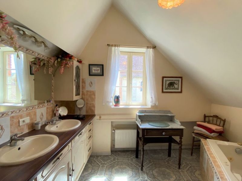 Maison familiale - Saint-Brisson-sur-Loire à vendre 45500
