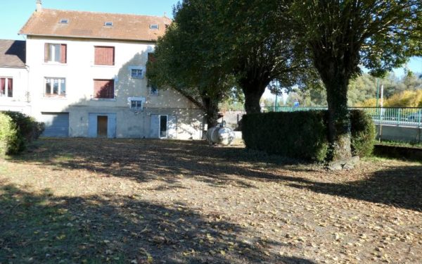Ensemble immobilier à vendre Cosne sur Loire 18240