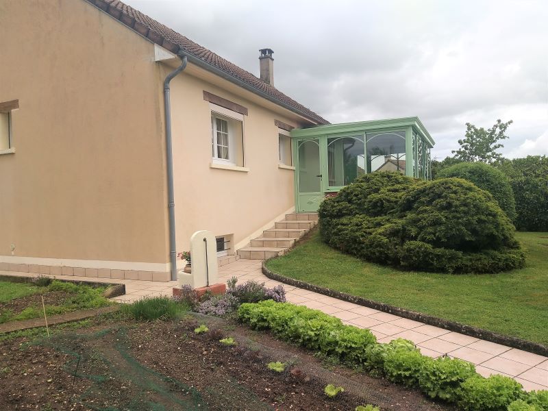 Maison sur sous-sol avec jardin - Ousson-sur-Loire à vendre