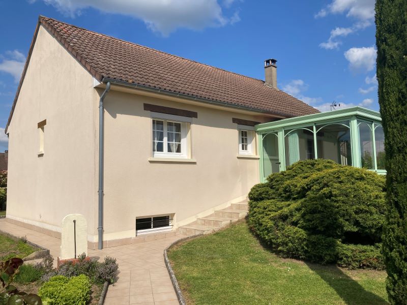 Maison sur sous-sol avec jardin - Ousson-sur-Loire à vendre