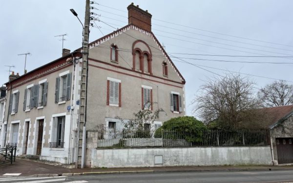 Grande maison avec cour - BRIARE à vendre 45250