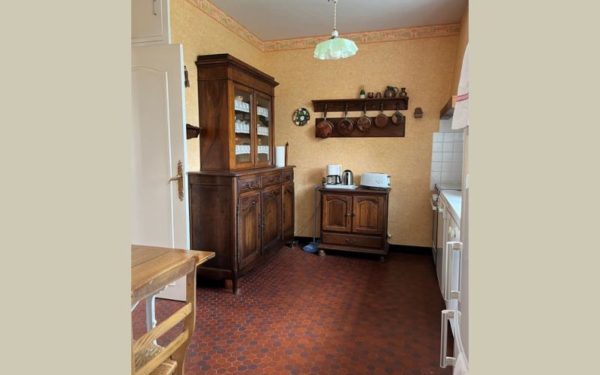 Maison familiale avec jardin arboré - GIEN 45500 à vendre