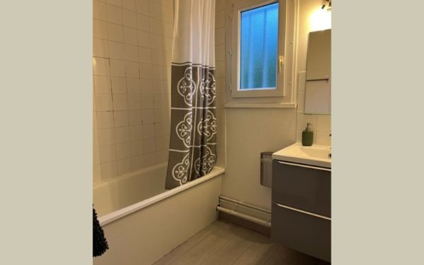 Appartement en centre-ville - BRIARE à louer