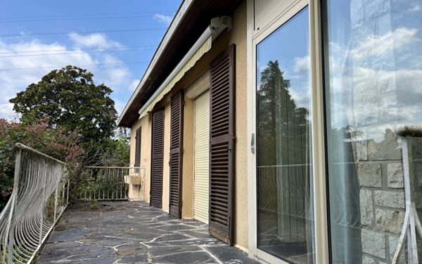 Maison élevée sur sous-sol avec piscine - GIEN 45500 à vendre