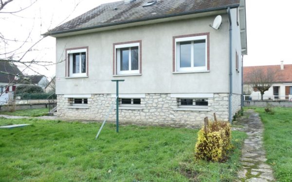 Maison au calme avec jardin SAINT BRISSON SUR LOIRE 45500 à louer