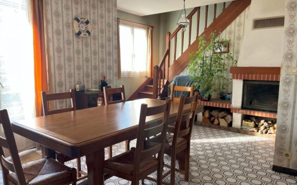 Maison avec terrain de 1605m² – GIEN 45500 à vendre
