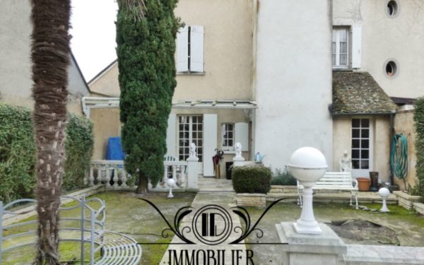 Maison de ville avec jardin - GIEN 45500 à vendre