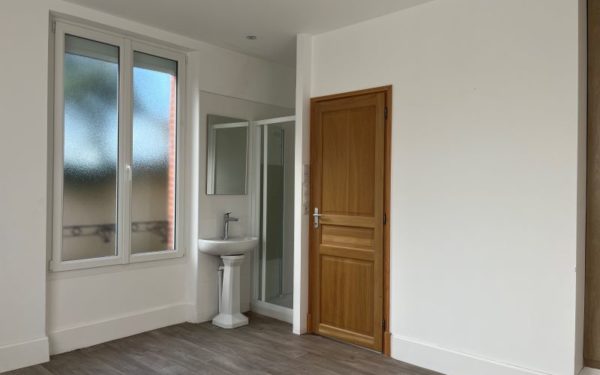 Maison avec du cachet - GIEN 45500 à Louer