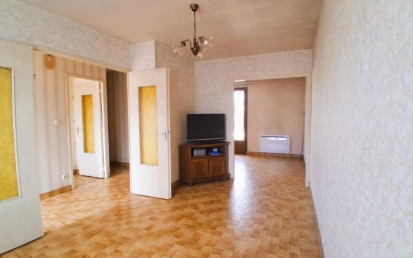 Maison de plain-pied avec garage Briare 45250 à vendre