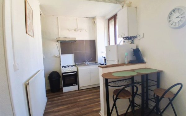 Appartement T2 meublé - 2è étage avec ascenseur Gien 45500 à louer