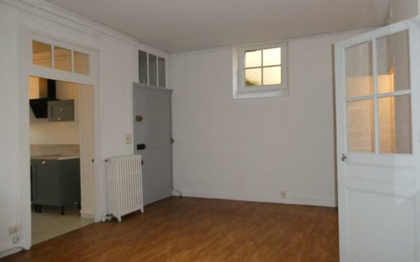 Appartement T3 non meublé - 1er étage - Hypercentre Briare 45250 à louer