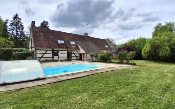 Longère avec piscine et plan d'eau Autry le chatel 45500 à vendre