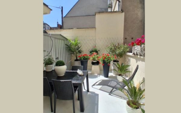 Maison d'artiste - Hypercentre de Gien 45500 à vendre