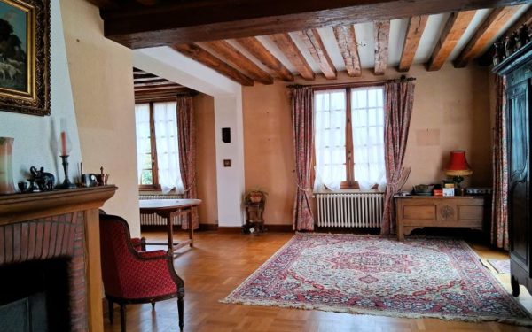 Maison familiale avec terrasse et jardin à vendre Saint Godon 45550